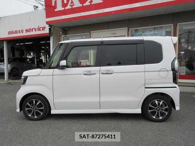 Honda N BOX CUSTOM 2019-10 217572-17