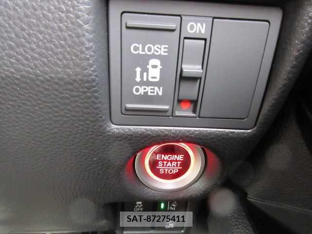 Honda N BOX CUSTOM 2019-10 217572-8