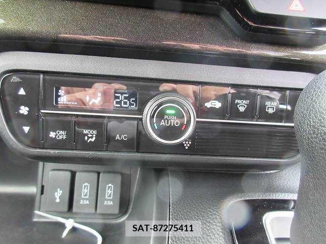 Honda N BOX CUSTOM 2019-10 217572-6