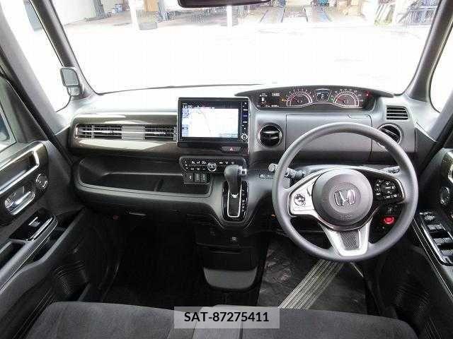 Honda N BOX CUSTOM 2019-10 217572-1
