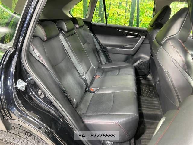 Toyota RAV4 2021-11 206234-9