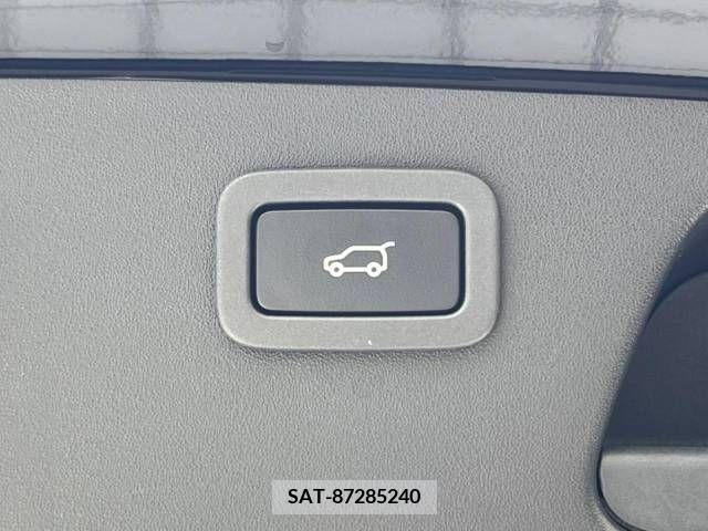 Jaguar E-PACE 2019-01 273142-7