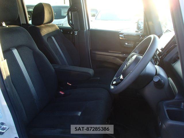 Honda N BOX CUSTOM 2022-03 219381-9