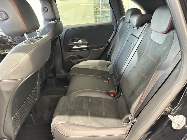 Mercedes Benz B-CLASS 2020-05 18044-15