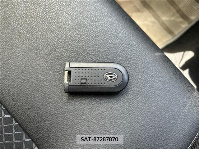 Daihatsu MOVE CUSTOM 2017-08 341485-26