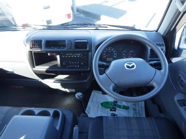 Mazda BONGO VAN 2019-10 18872-8