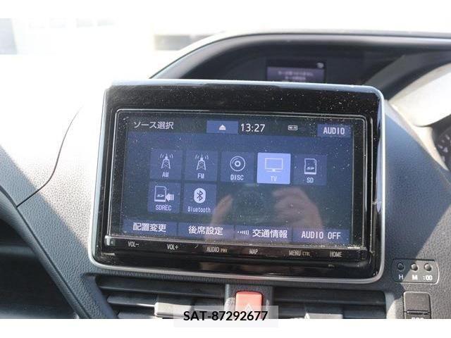 Toyota VOXY 2018-11 372617-2