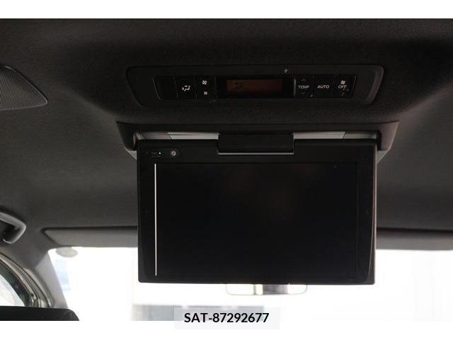 Toyota VOXY 2018-11 372617-4