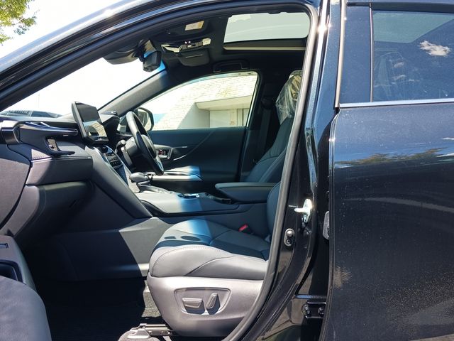Toyota HARRIER HYBRID 2021-07 13525-24