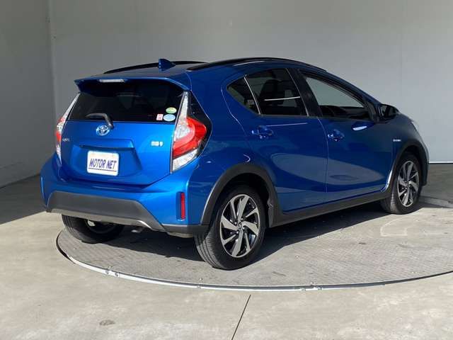 Toyota AQUA 2017-09 194713-10
