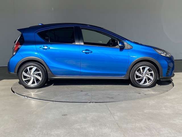 Toyota AQUA 2017-09 194713-9