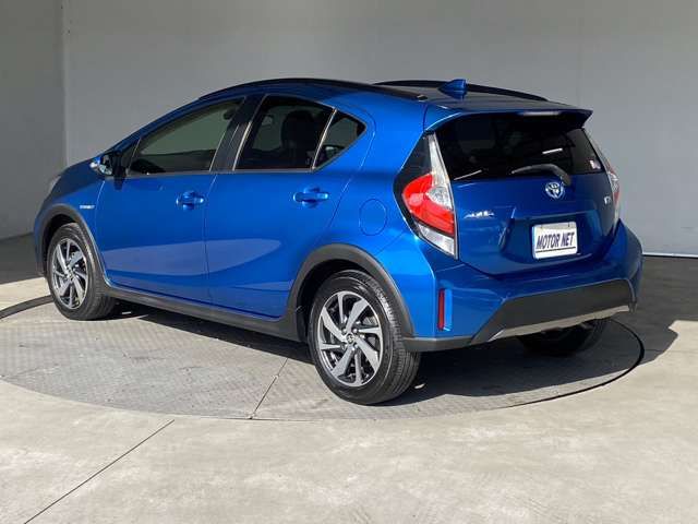 Toyota AQUA 2017-09 194713-12