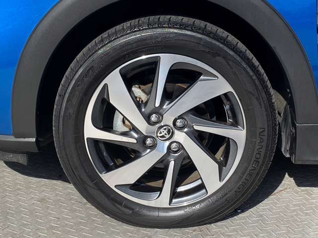 Toyota AQUA 2017-09 194713-15