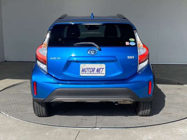 Toyota AQUA 2017-09 194713-11