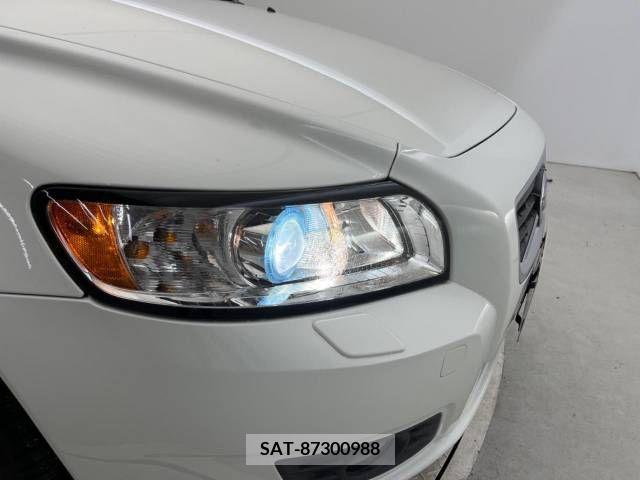 Volvo V50 2012-06 320561-14