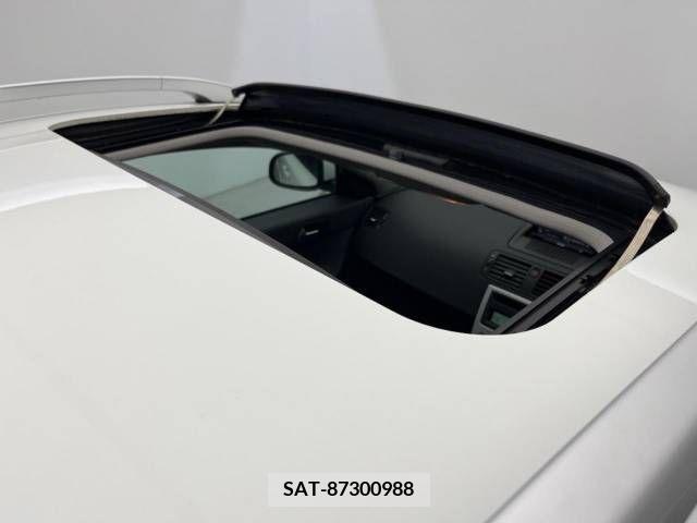 Volvo V50 2012-06 320561-4