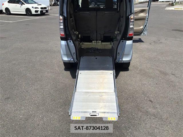 Honda N BOX 2013-11 235830-23