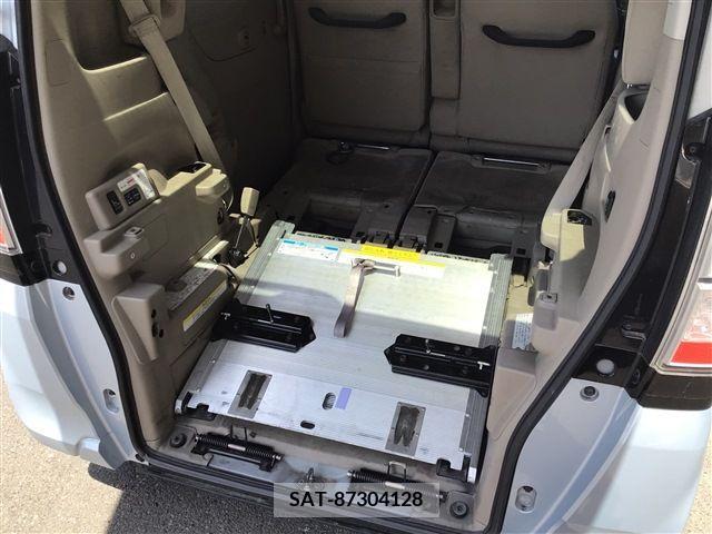 Honda N BOX 2013-11 235830-17