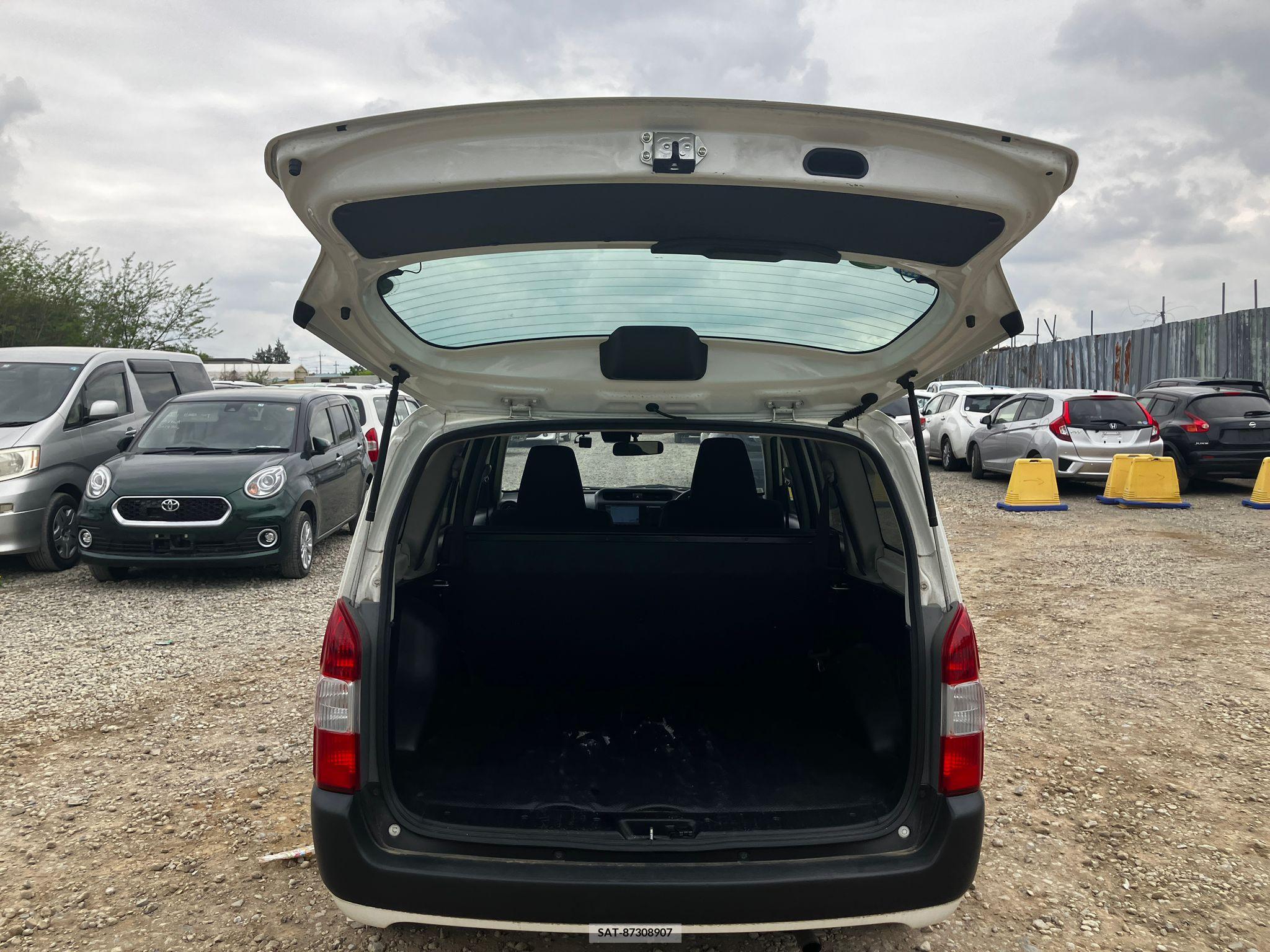 Toyota PROBOX VAN 2018-10 258302-17