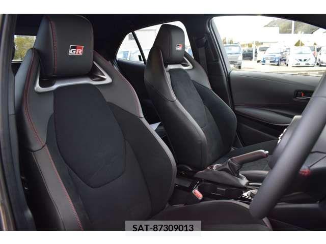 Toyota COROLLA 2023-08 209584-4