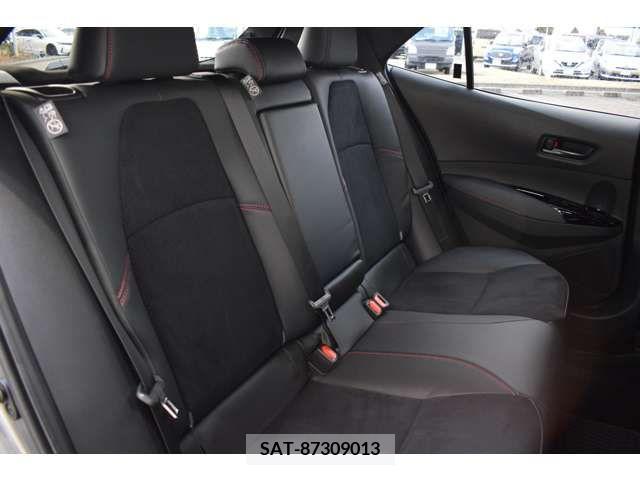 Toyota COROLLA 2023-08 209584-5