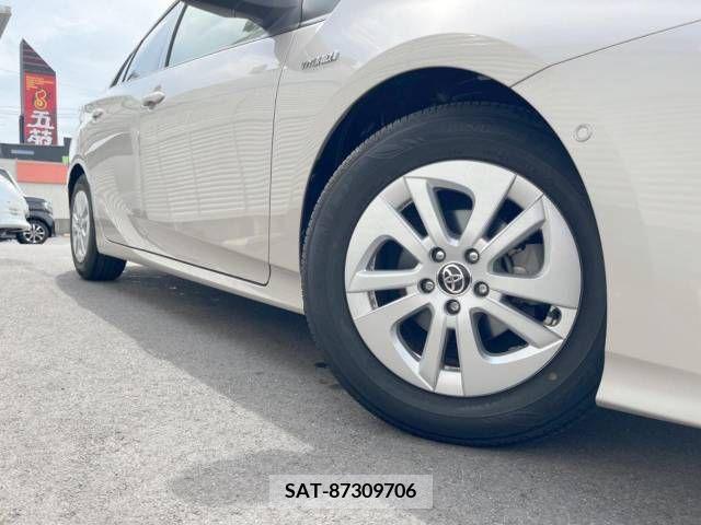 Toyota PRIUS 2017-12 393411-13