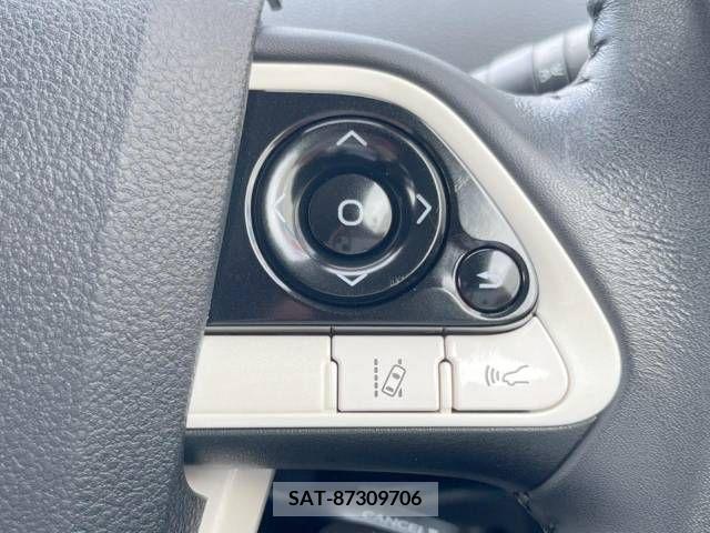 Toyota PRIUS 2017-12 393411-4
