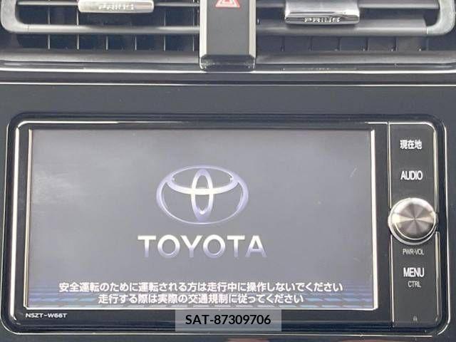 Toyota PRIUS 2017-12 393411-2