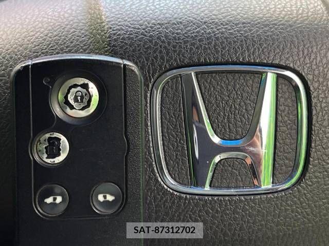 Honda STEP WGN 2013-05 382476-6