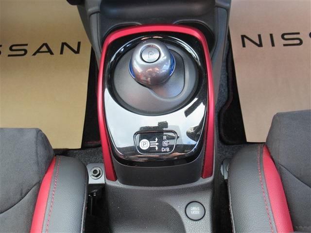 Nissan NOTE 2018-10 194729-11