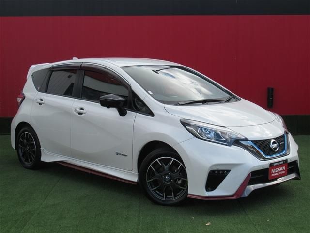 Nissan NOTE 2018-10 194729-0