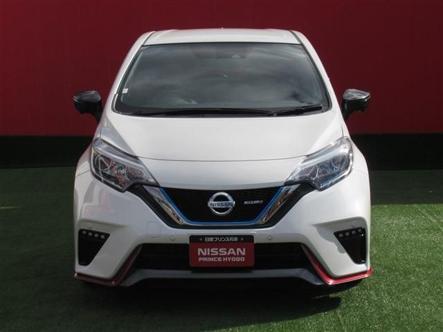 Nissan NOTE 2018-10 194729-22