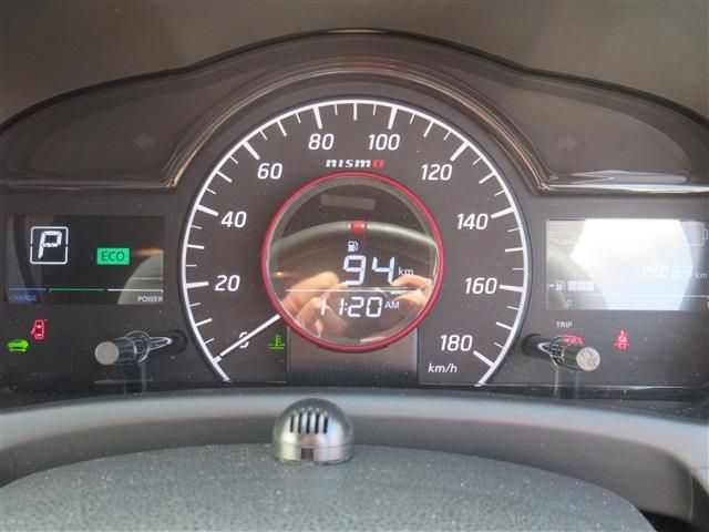 Nissan NOTE 2018-10 194729-15