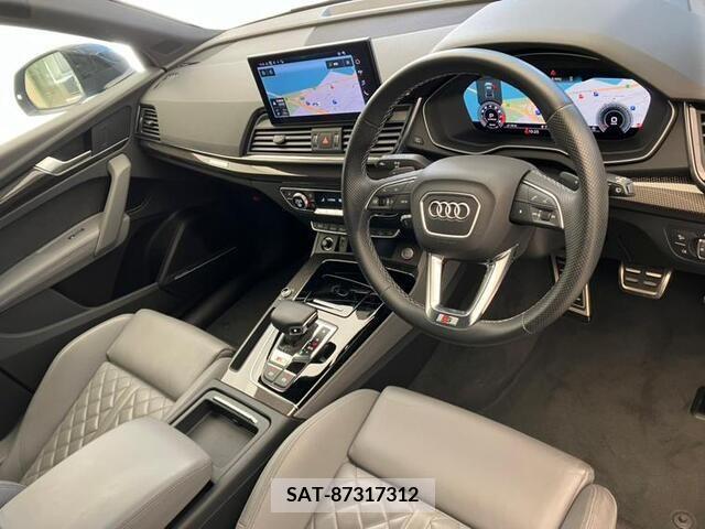 Audi SQ5 2022-02 261418-8