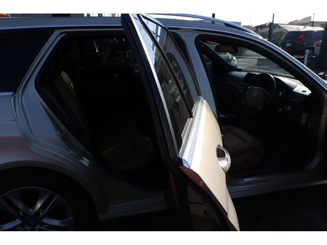 Mercedes Benz E-CLASS 2010-09 184050-10