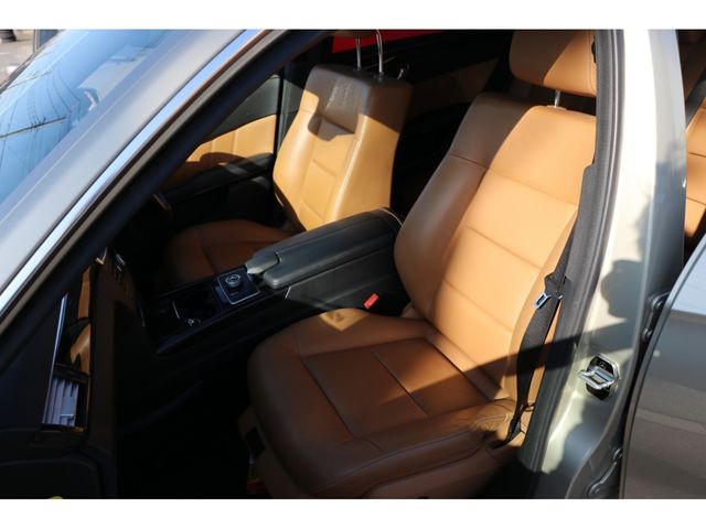 Mercedes Benz E-CLASS 2010-09 184050-6