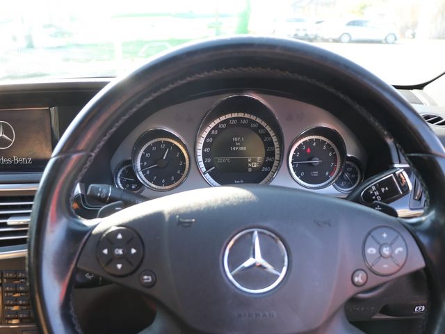 Mercedes Benz E-CLASS 2010-09 184050-1