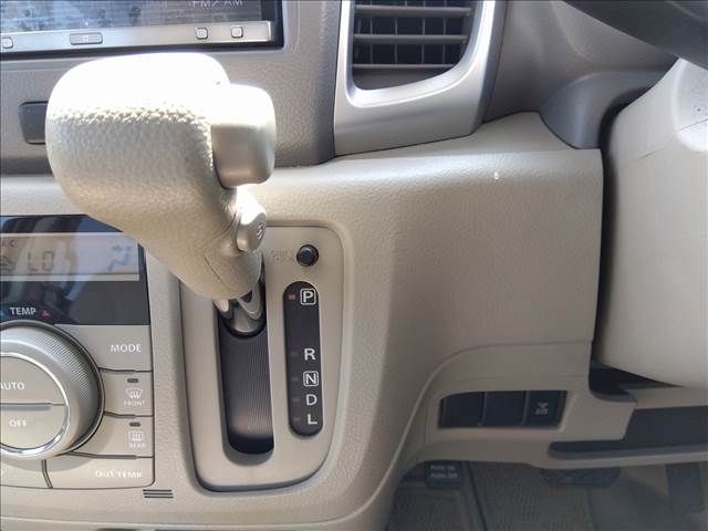 Suzuki SPACIA 2013-07 23197-15