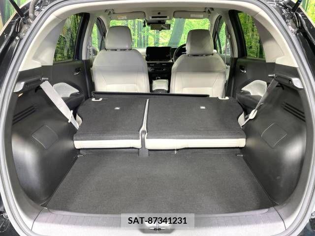 Nissan AURA 2022-07 341048-10