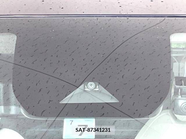 Nissan AURA 2022-07 341048-3