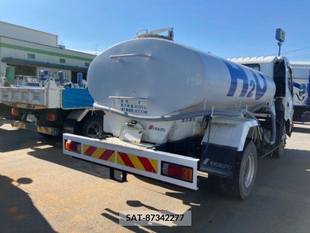 Hino DUTRO 2013-05 359462-2