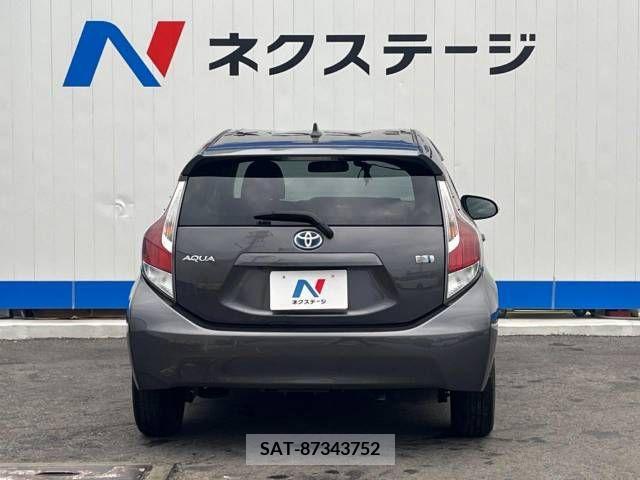 Toyota AQUA 2015-10 256001-15
