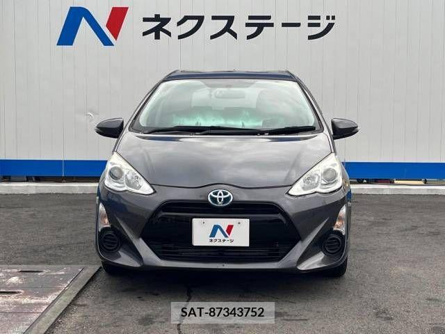 Toyota AQUA 2015-10 256001-14