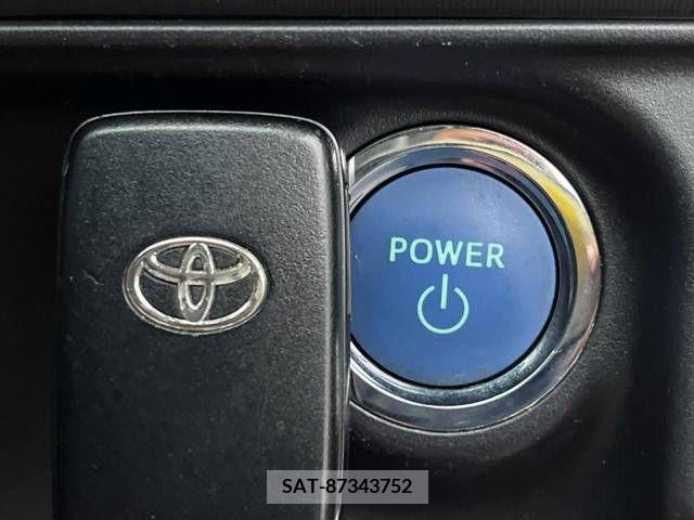 Toyota AQUA 2015-10 256001-4