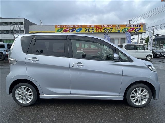 Nissan DAYZ 2013-12 2222-12