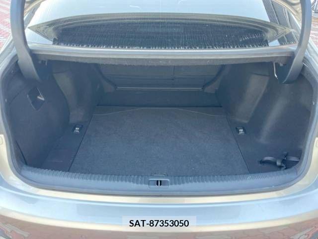 Lexus IS 2014-08 388135-10