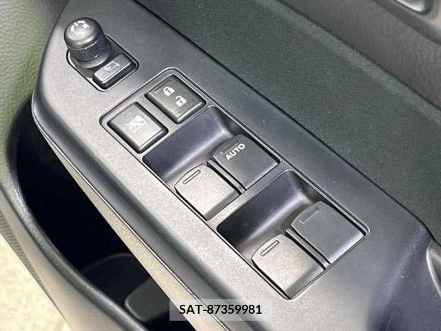 Suzuki SWIFT 2012-03 286693-7