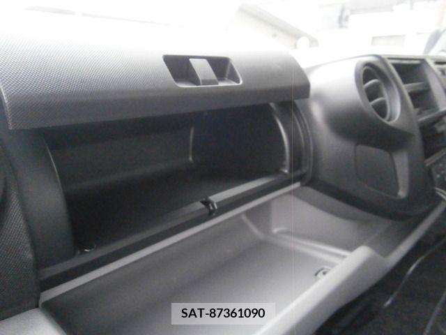 Hino DUTRO 2019-12 203795-18