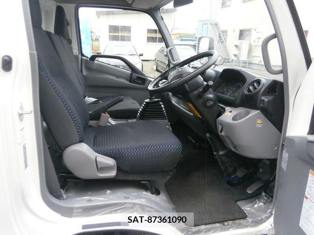 Hino DUTRO 2019-12 203795-19
