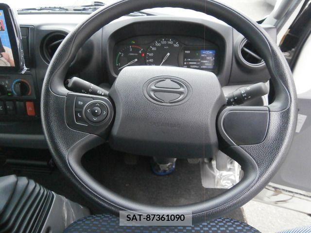 Hino DUTRO 2019-12 203795-7